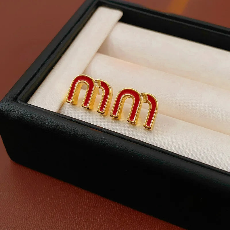 Maria - Drop M Ear Buckle