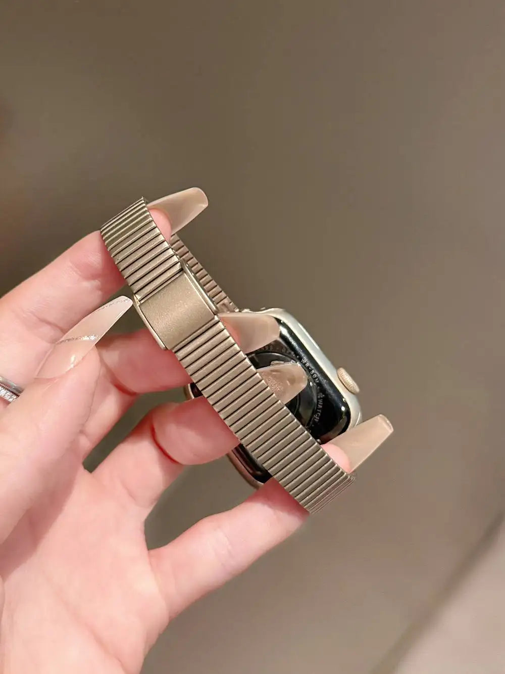 Luxury bracelet For Apple Watch band link women Series 11/8/7/6/10/9 40mm 41mm 38mm 42mm 44mm 45mm 46mm Strap