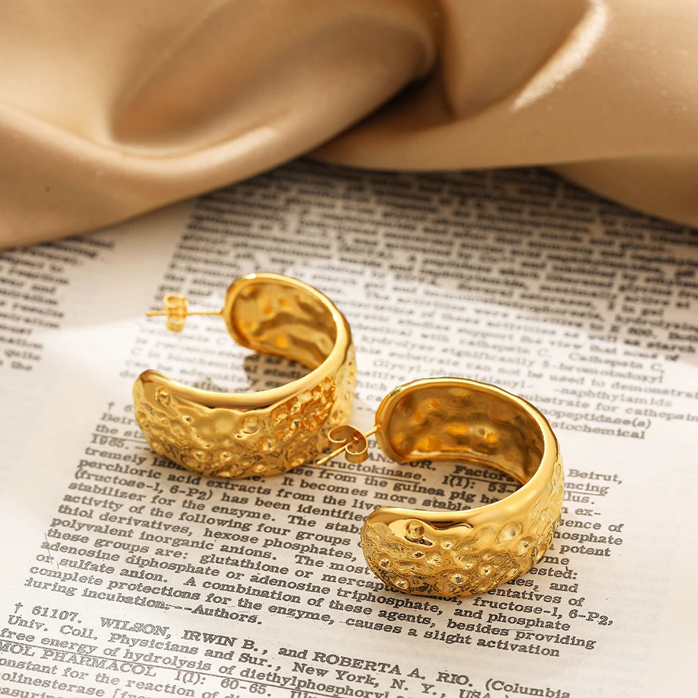 Vivienne - Texture C-shaped Stainless Earrings