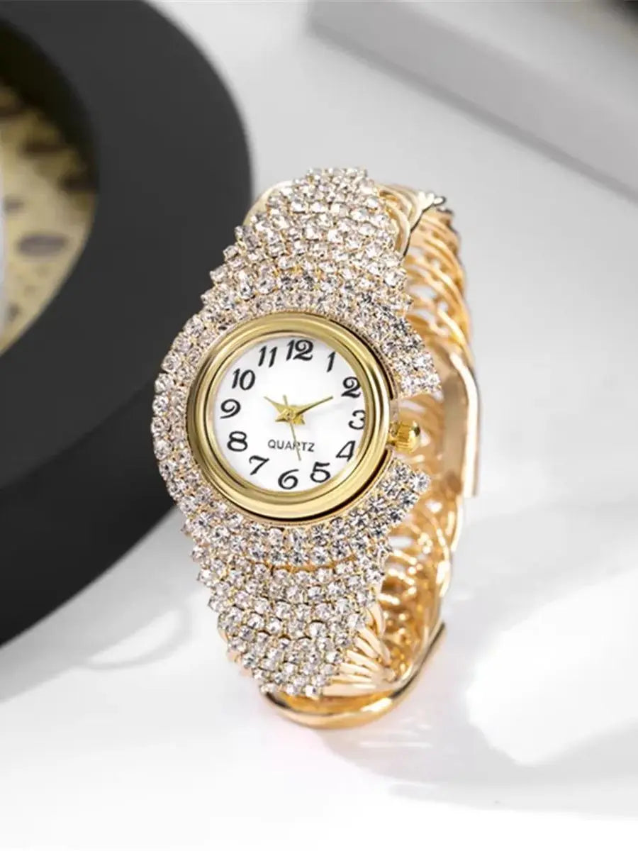 Korean Fashionable Light Quartz Bracelet Watch