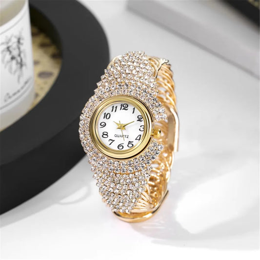 Korean Fashionable Light Quartz Bracelet Watch