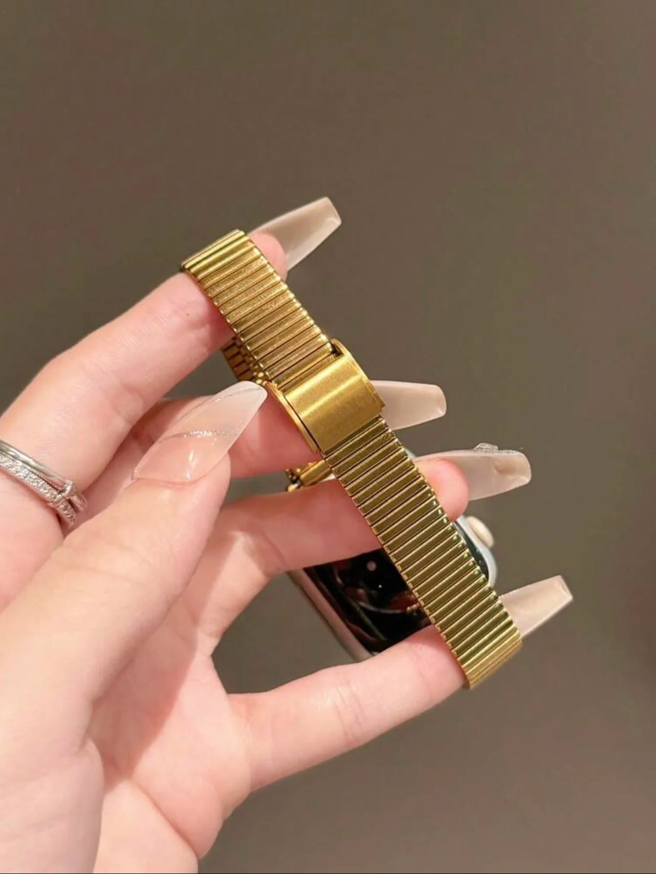 Luxury bracelet For Apple Watch band link women Series 11/8/7/6/10/9 40mm 41mm 38mm 42mm 44mm 45mm 46mm Strap