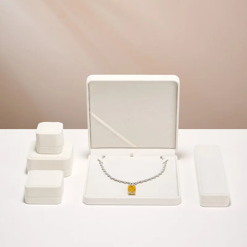 Olivia - Jewelry Gift Box