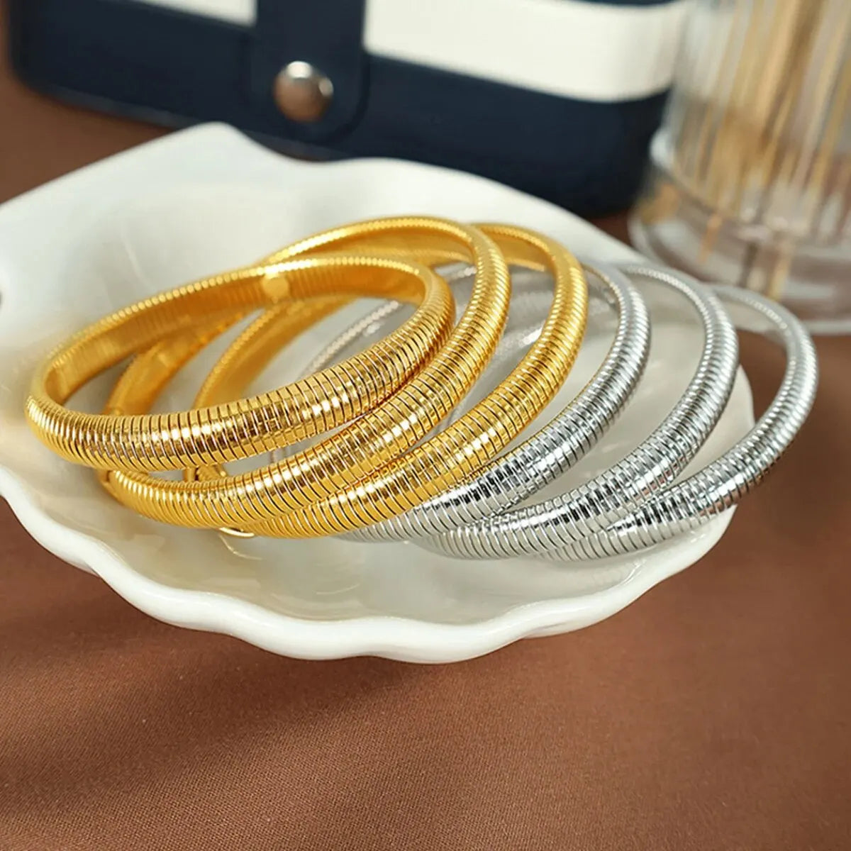 Nova - Waterproof 18K Stainless Retro Bracelet