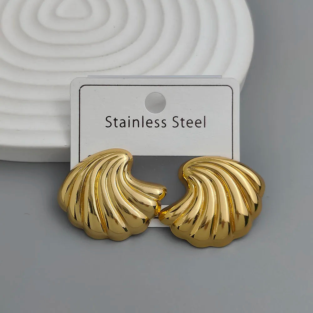 Charming heavy metal fan-shaped gold-plated 18K women's earrings, waterproof and non-fading stainless steel, wedding party gift