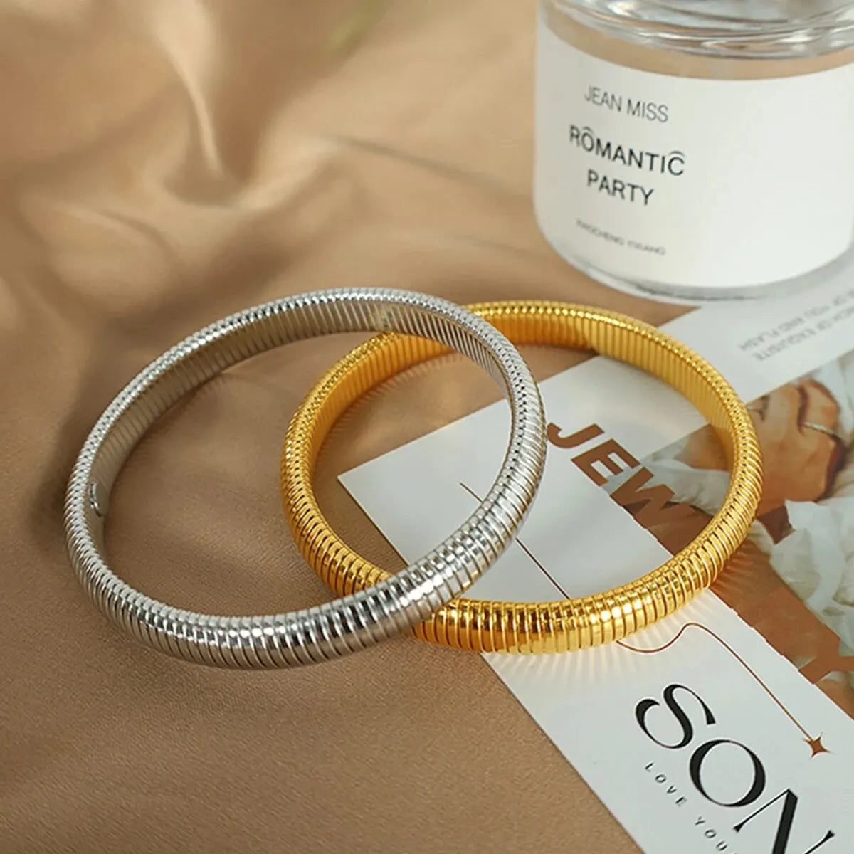 Nova - Waterproof 18K Stainless Retro Bracelet