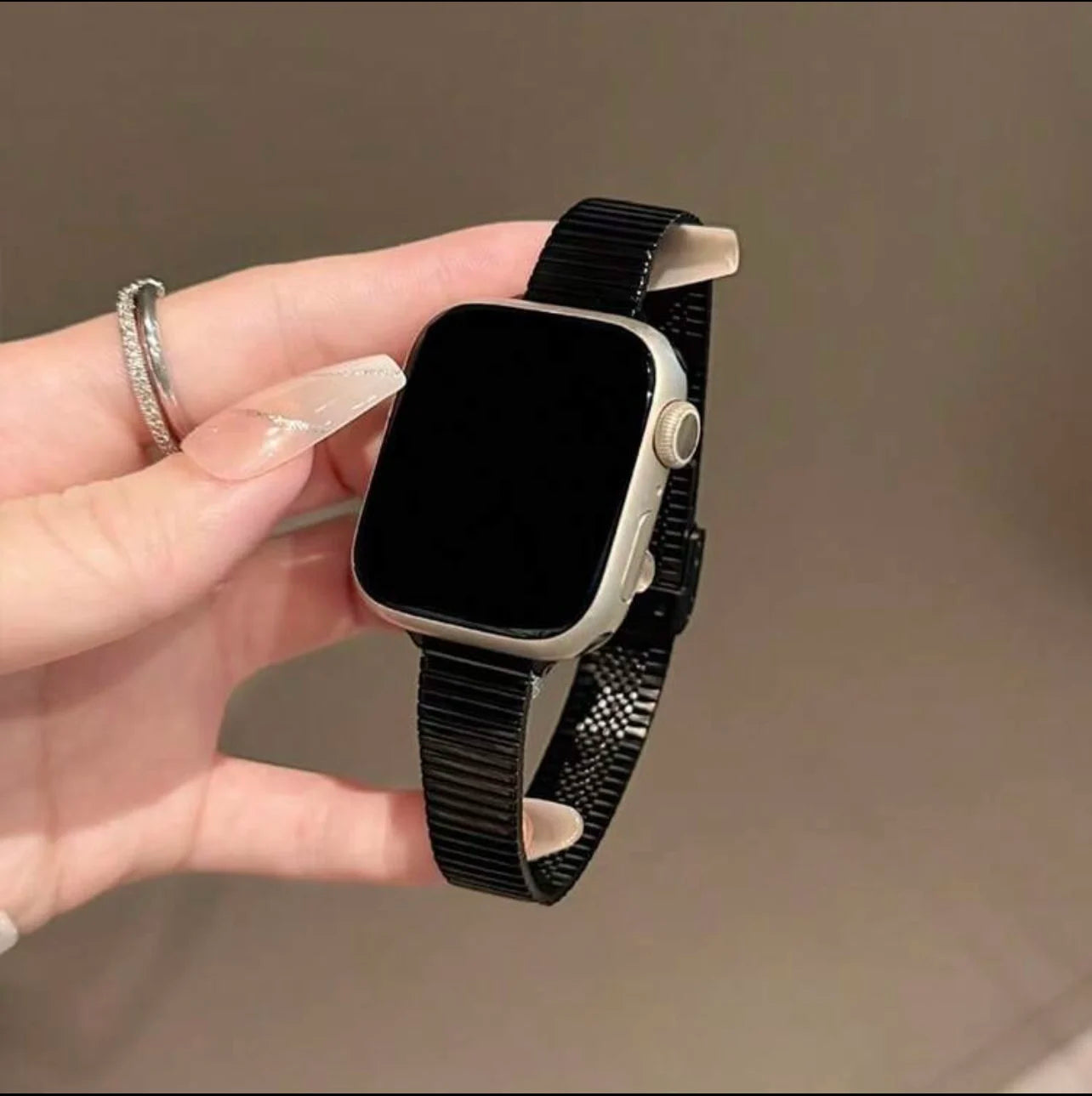 Luxury bracelet For Apple Watch band link women Series 11/8/7/6/10/9 40mm 41mm 38mm 42mm 44mm 45mm 46mm Strap