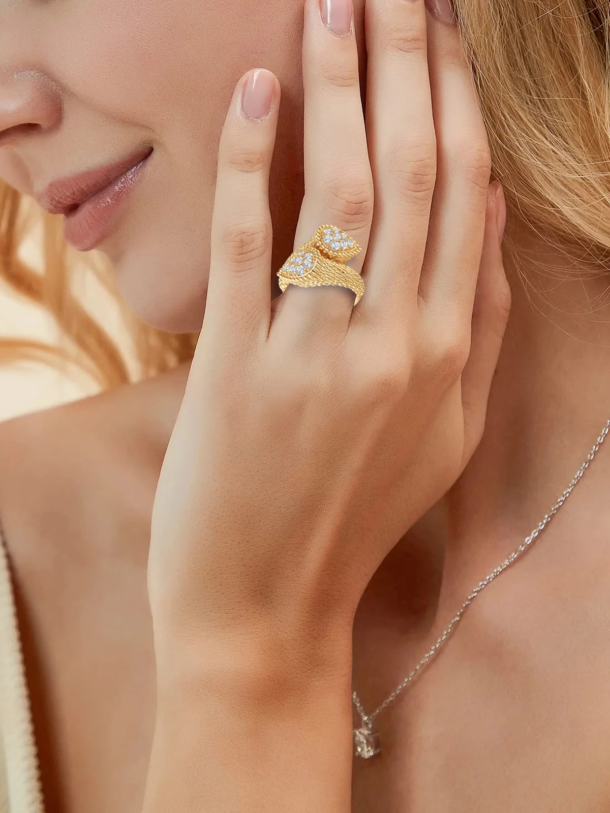 APIR 18k Gold Plated 5A Zircon Exquisite Ring for Women Bohemian Style Water Drop Shape Design Party Wedding Jewelry Luxury Ring