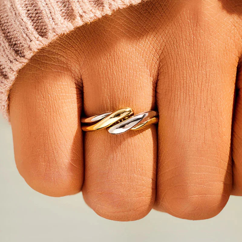 Huitan Two Tone Twist Ring