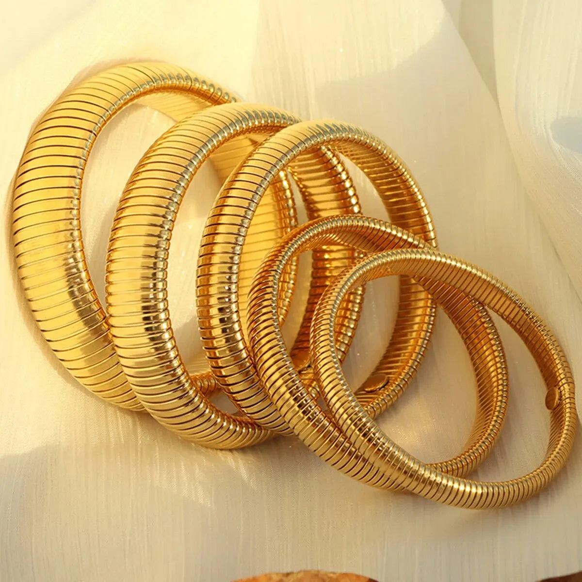 Nova - Waterproof 18K Stainless Retro Bracelet